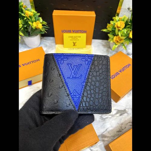 LOUI S VUITTON WALLET 104