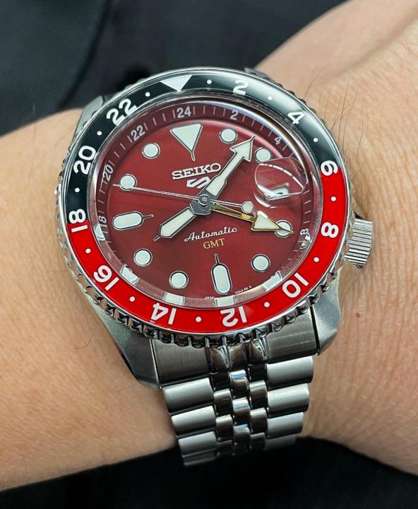 Seiko 5 Sprots Automatic