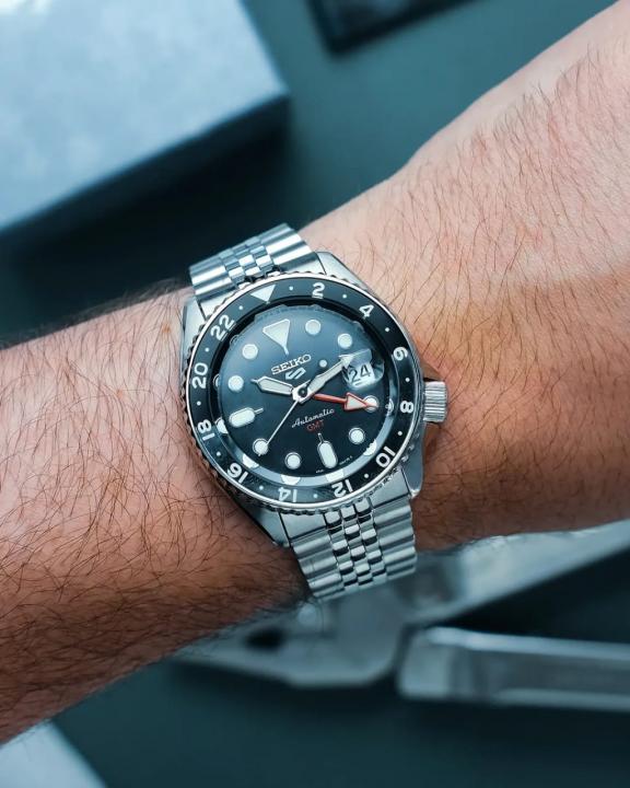 Seiko 5 Sprots Automatic