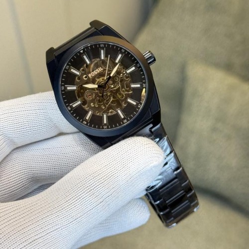 Alternative view of Fossi L Everett Black