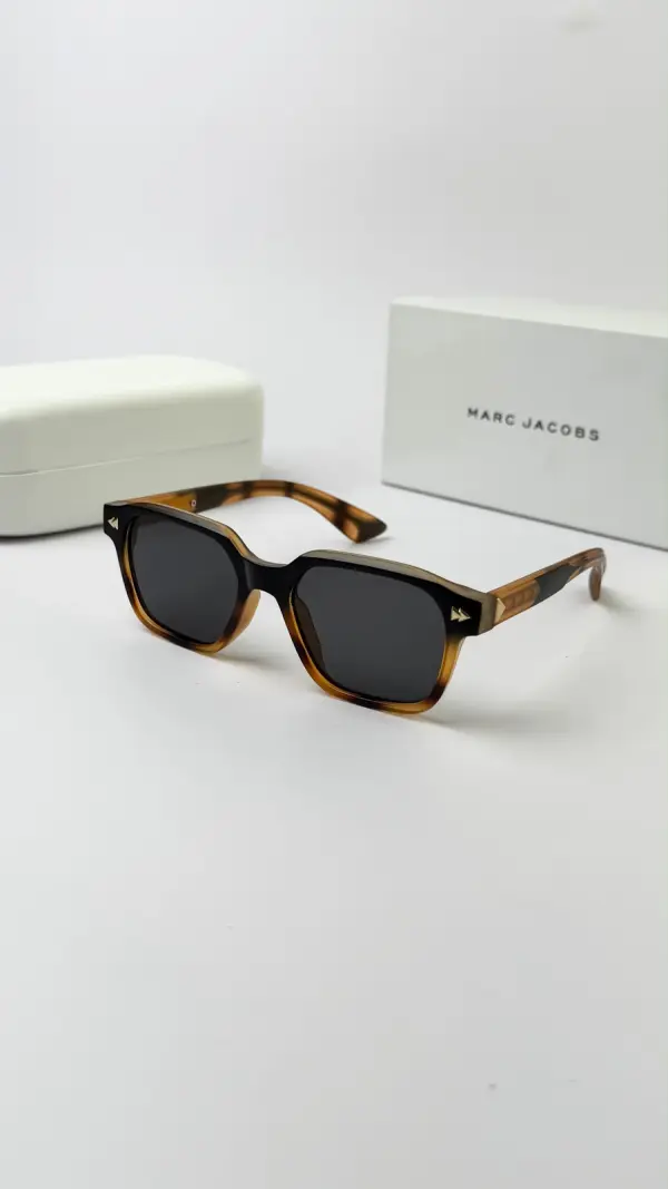 MARC JACOBS TIGER BLACK 2618