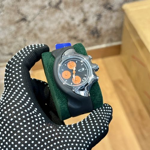 OAKLEY DETONATOR ALL WORKING QUARTZ ( 005 )