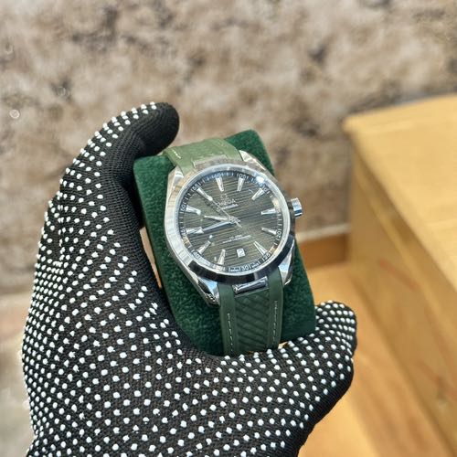 OMEGA AQUA TERRA 150m AUTOMATIC Green ( 023 )