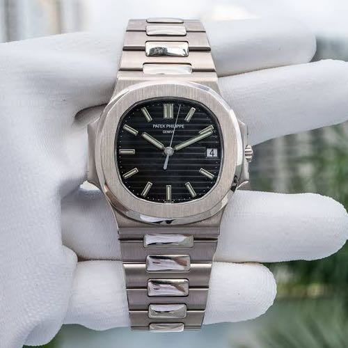 PATEK PHILIPPE NAUTILUS QUARTZ ( 049 )