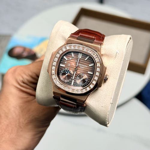 Patek Phillipe 5712 Power Reserve Diamond Set Bez