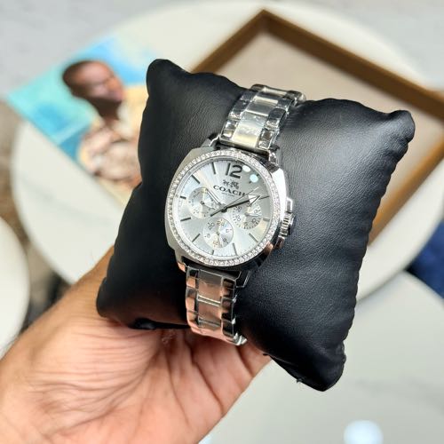 Authentic Quality Coach Chronograph Watch For Her