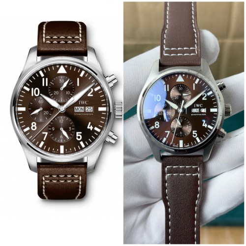 Alternative view of IWC Pilot Chronograph Automatic Premium