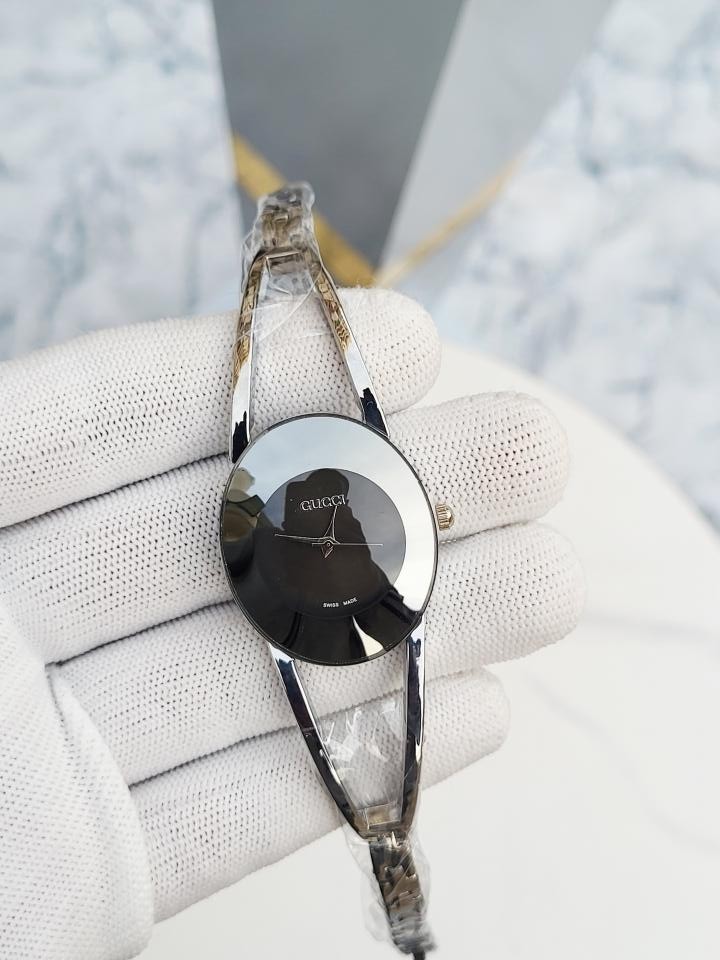 Gucci Women S9051 SILVER BLACK 357