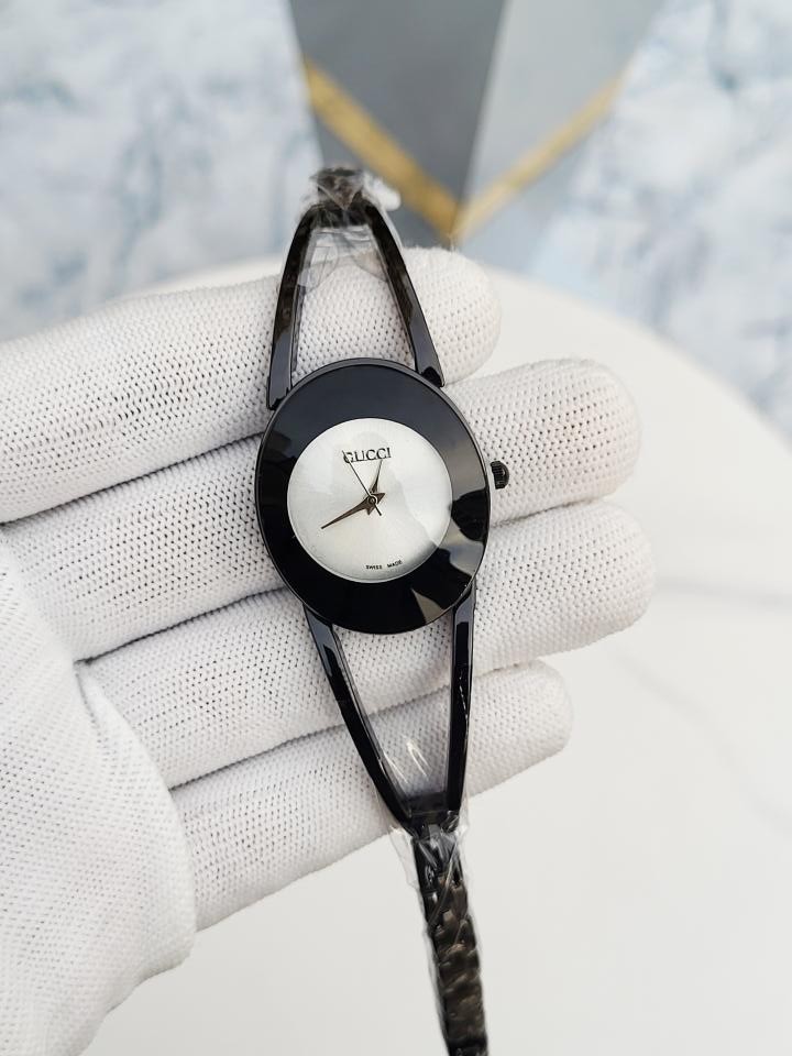 Gucci Women S9051 BLACK WHITE 357