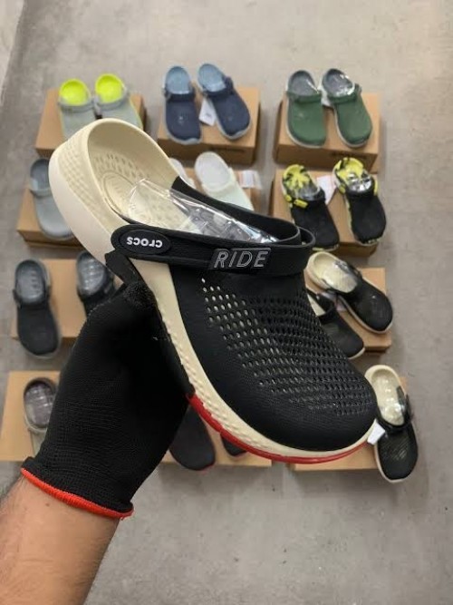 CROC S LITERIDE 360 OMBRE MARBLED CLOGS