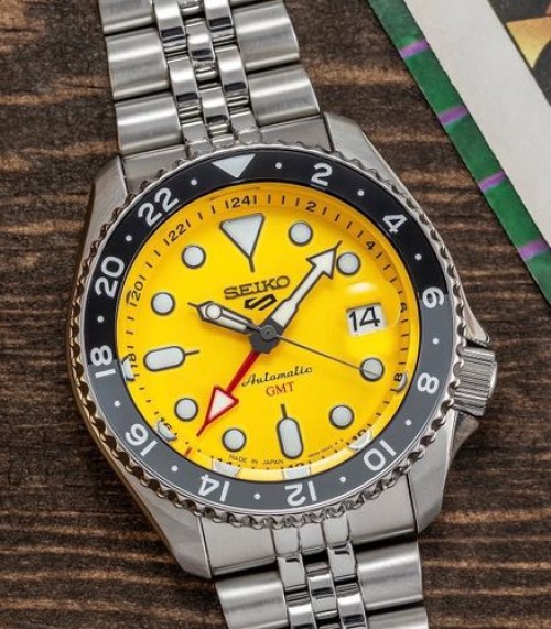 Seiko 5 Sports SKX SSK017 GMT Steel Yellow Dial Automatic Authentic Quality