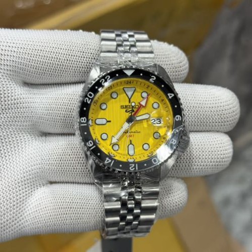 Alternative view of Seiko 5 Sports SKX SSK017 GMT Steel Yellow Dial Automatic Authentic Quality