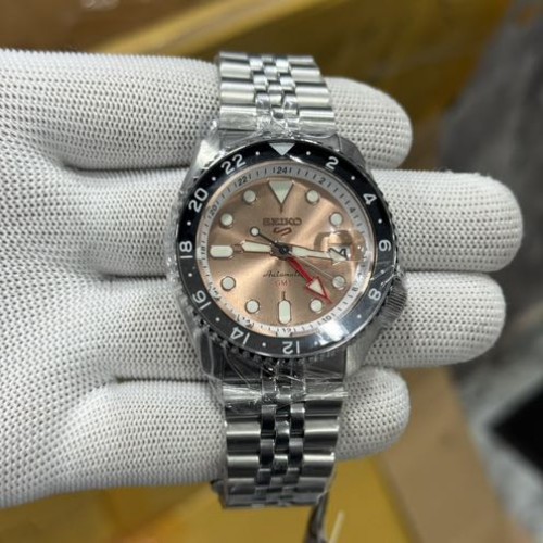 Alternative view of Seiko 5 Sports GMT Thong Sia Rose Dial Limited Edition Authentic Quality