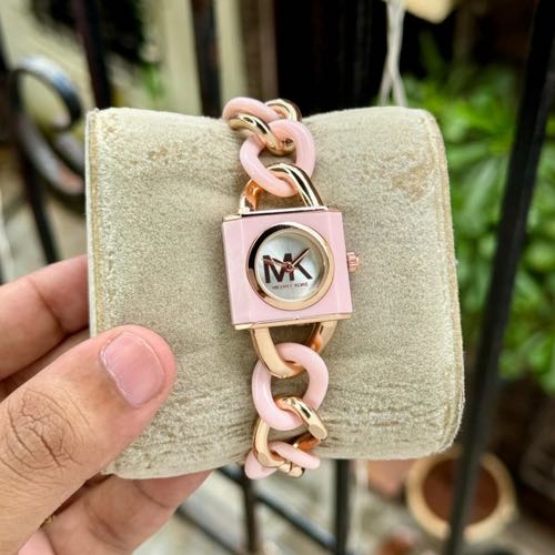 Michael Kors Screw Plain