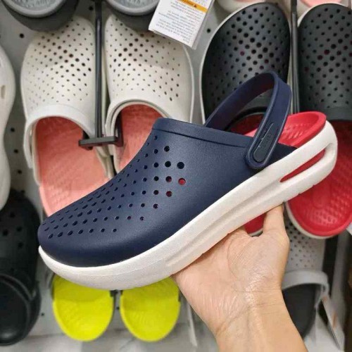 Alternative view of CROC S INMOTION NAVY RED