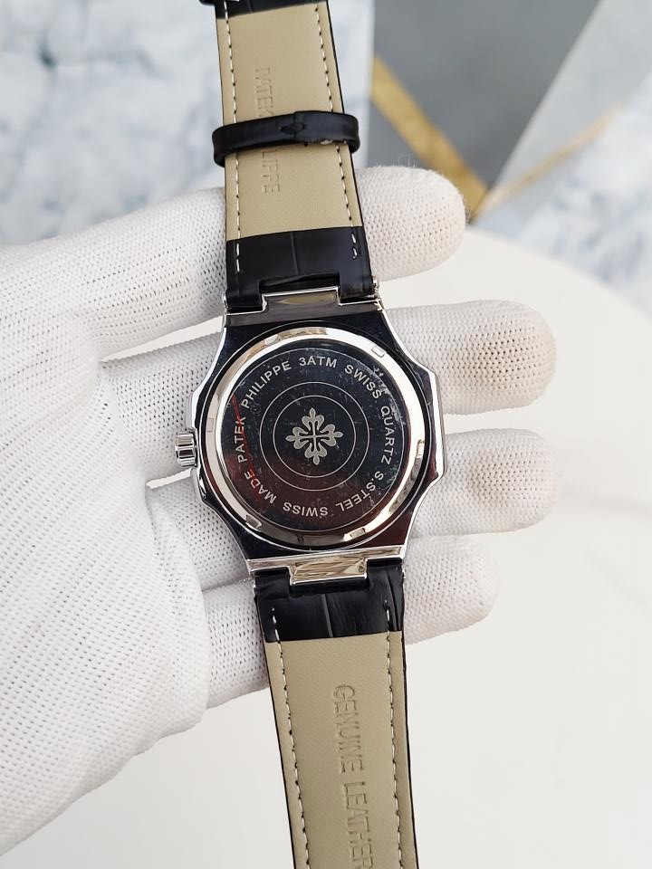 Alternative view of PATEK PHILIPPE NAUTILUS BLACK COPPER BLACK DIAL 377