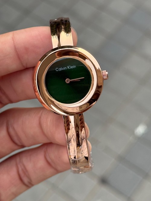 Alternative view of Calvin Klei N Twisted Bezel Women Rose Green