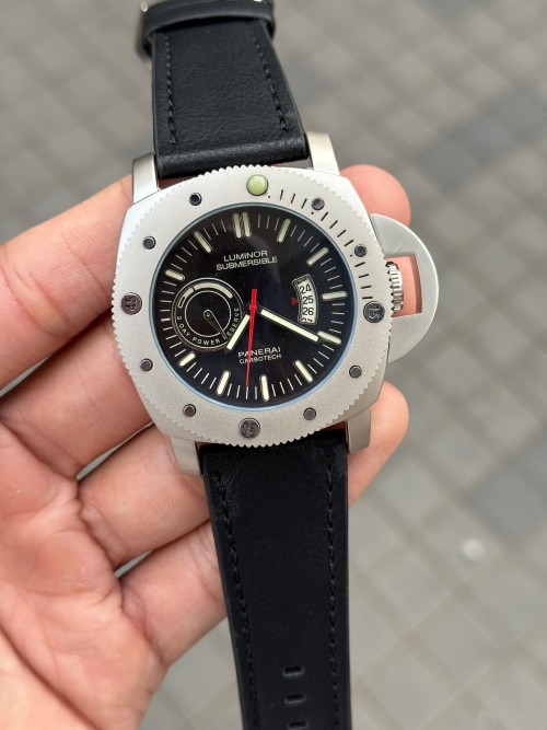 Alternative view of Luminor Submersible Panrai Carbotech