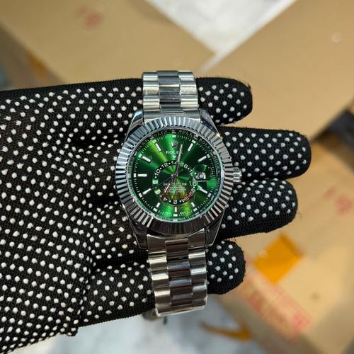 Rolex Sky Dweller Green Quartz (121)
