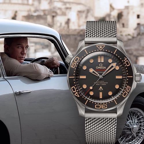 Alternative view of OMEGA Seamaster Diver 300M James Bond Extra Strap