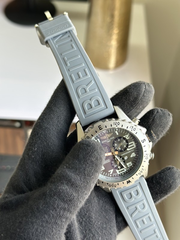 Breitling Endurance Pro Grey (Date Working)