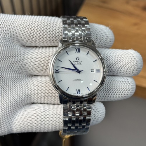 Alternative view of OMEGA De Ville Prestige Silver White