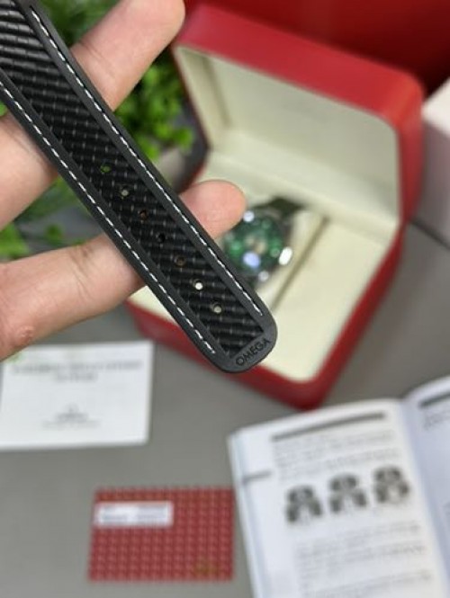 Alternative view of OMEGA SEAMASTER AUTOMATIC