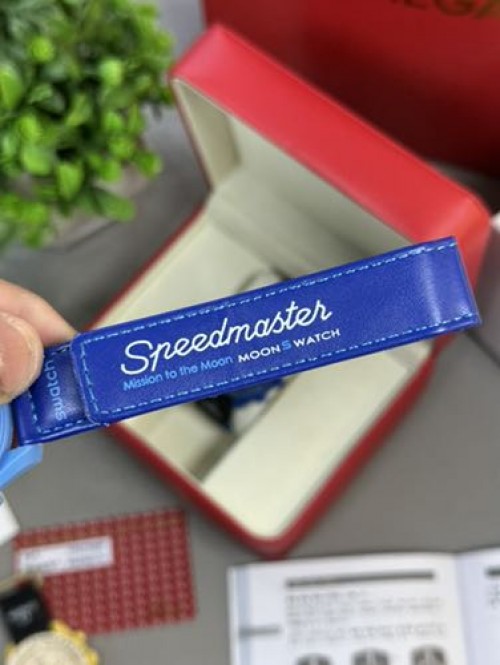 Alternative view of OMEGA SWATCH SUN MOON WORKING