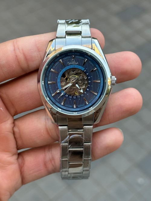 Alternative view of Omeg A Sea Master Aqua Terra World Timer Automatic Silver Blue Stainless Steel