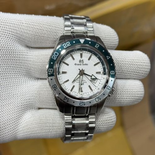 Alternative view of Grand Seiko Sport Collection Mechanical Hi Beat 36000 GMT