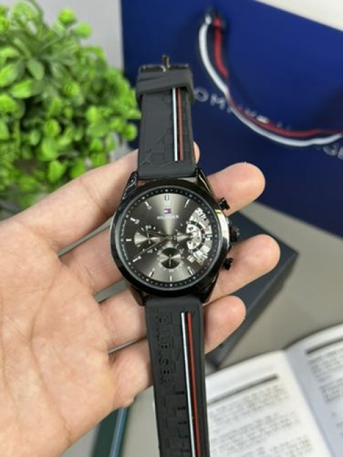 Tommy Hilfiger Baker