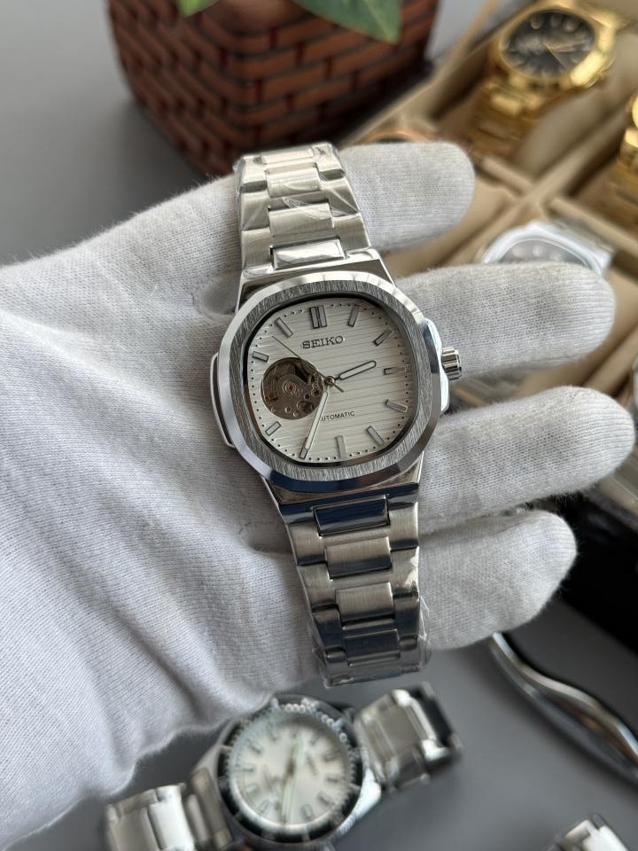 Seiko Nautilus Open Heart White W307