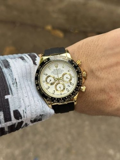 ROLEX DAYTONA SWIFT MOUMENT