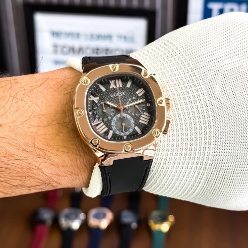 Alternative view of Guess Black Rose Gold