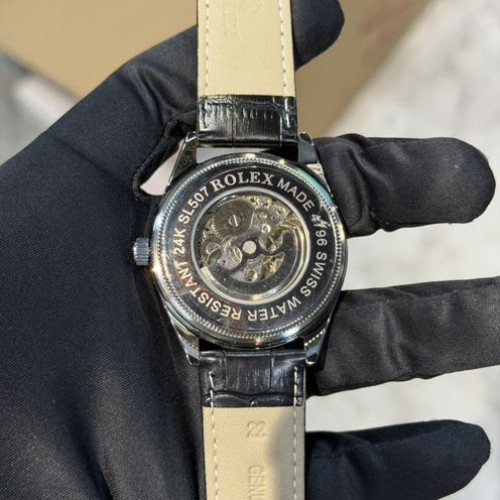 Alternative view of Rolex Perpetual Automatic 143