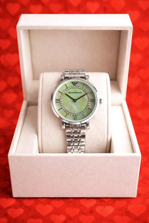 EMPORIO ARMANI WOMEN SILVER GREEN ROUND DIAMOND DIAL 347