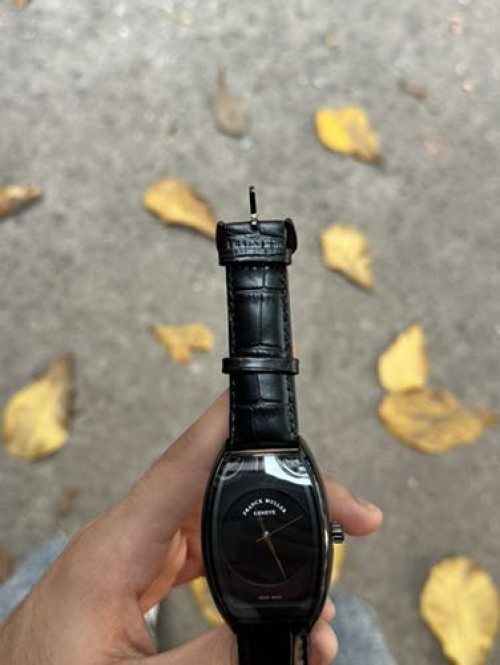 Alternative view of FRANK MULLER