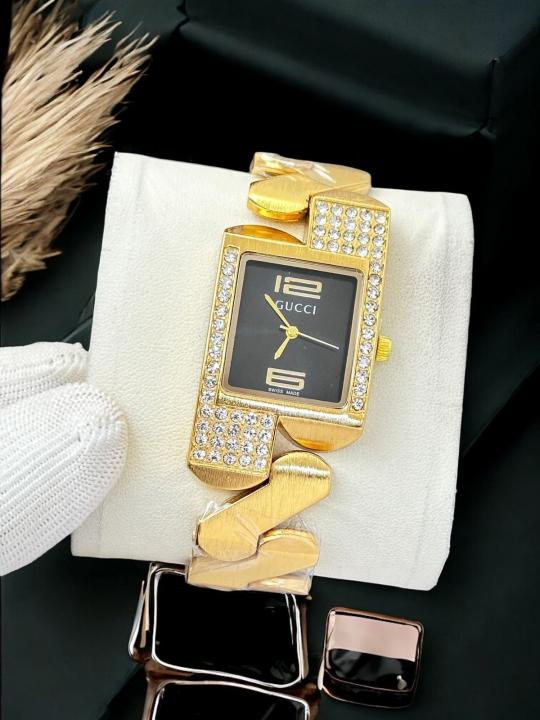 Gucci Women Square Gold Black Dial AT413