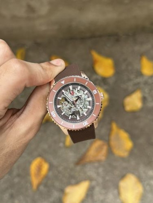 RADO CAPTAIN COOK AUTOMATIC