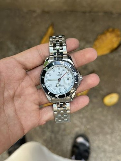 TUDOR GMT