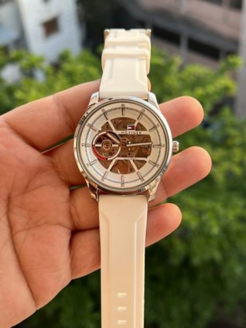 TOMMY HILFIGER WHITE BELT AUTOMATIC