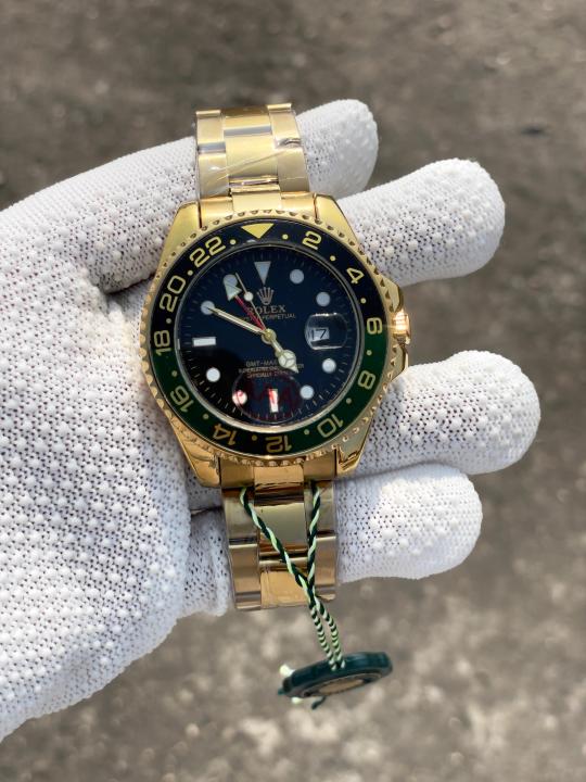 Alternative view of Role x Gmt Master