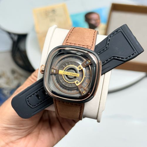 Sevenfriday NFC Authentic With Extra Strap