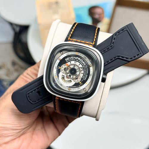 Sevenfriday NFC Authentic With Extra Strap