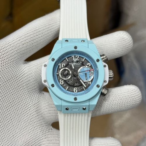 Alternative view of Hublot Big Bang Unico King Sky Blue White