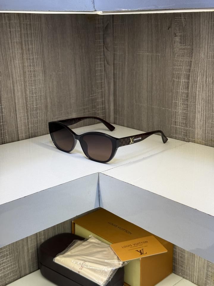 Loui S Vuitton 2885 Womens