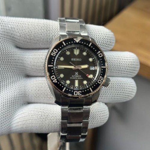 Alternative view of Seiko Prospex 1968 Re Interpretation Boutique