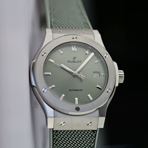 HUBLOT Classic Fusion Titanium Sage Green