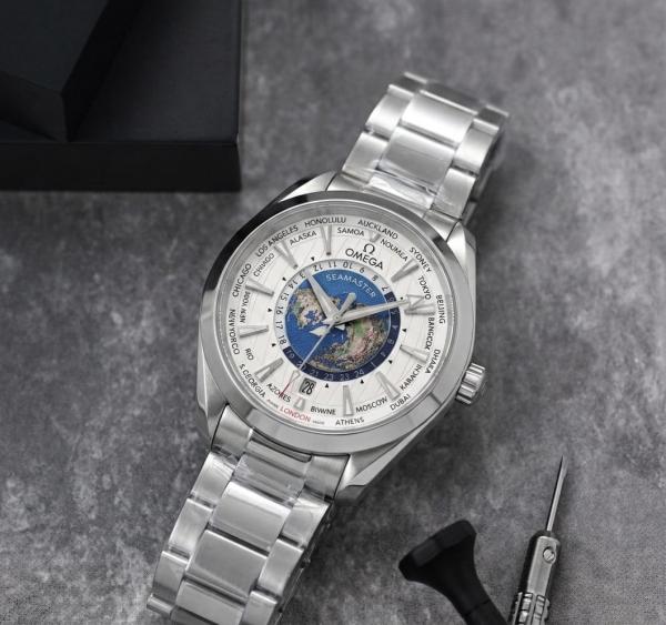 Omeg a Seamaster Aqua Terra World Map