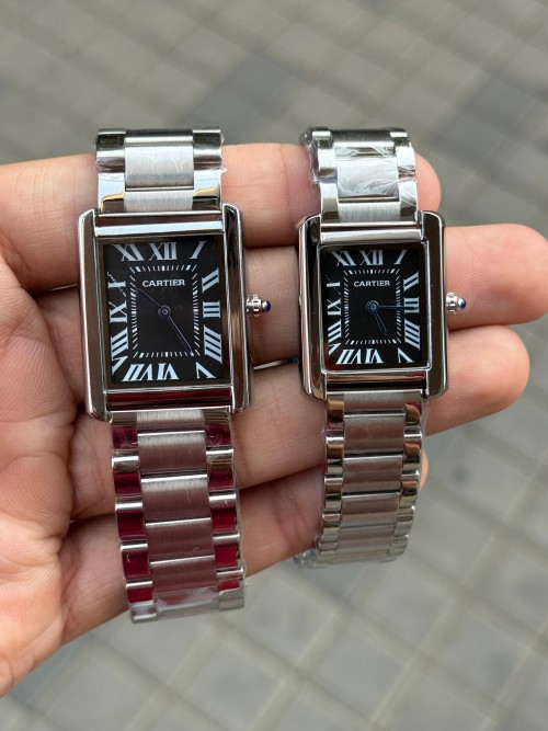 Cartie R Tank Couple